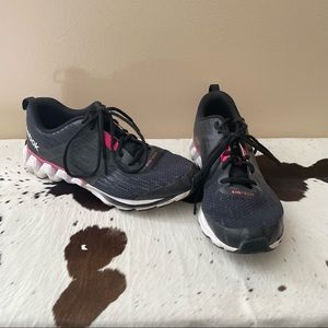 Reebok Zigtech Sneakers